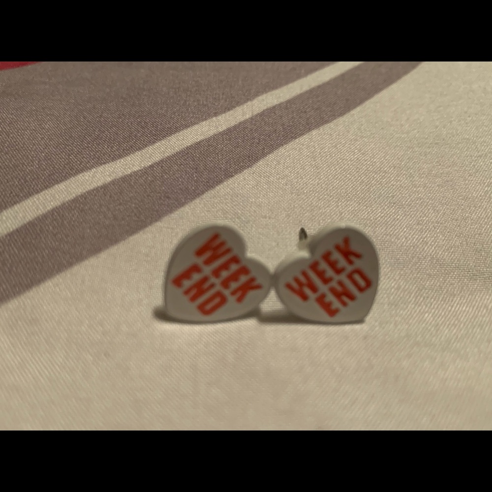 Heart Weekday Earrings - Picture 6 of 6